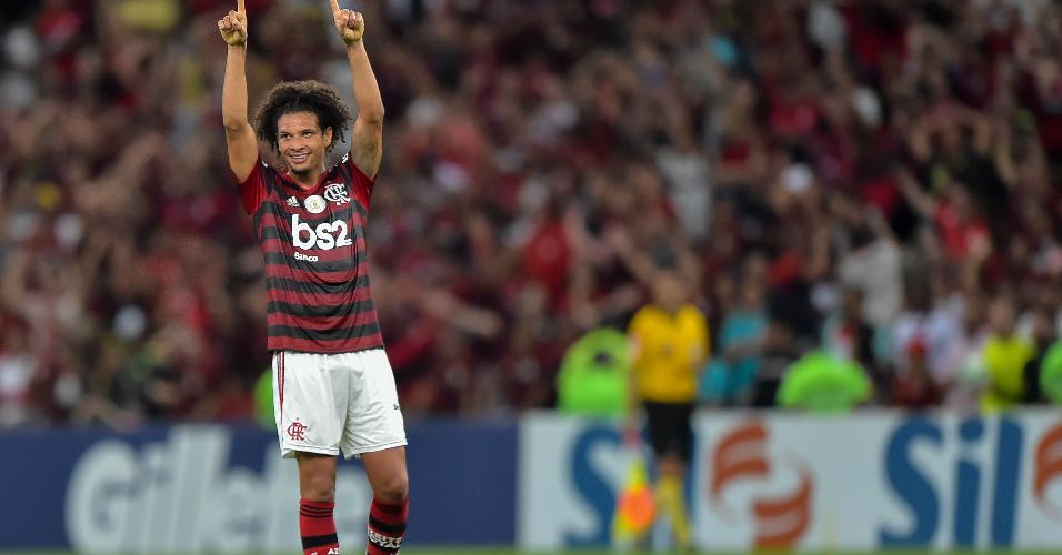 Willian Arão comemora seu gol durante partida entre Flamengo x Atlético-MG pelo Campeonato Brasileiro