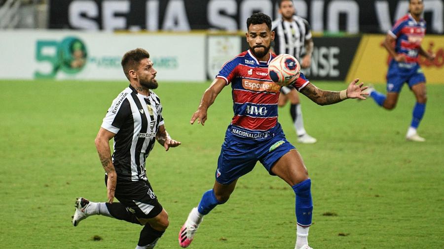 Lance da final do Campeonato Cearense, entre Fortaleza e Ceará - Kely Pereira/AGIF