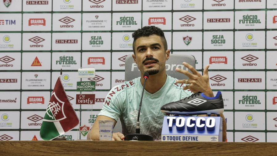 Egídio, lateral-esquerdo do Fluminense, em entrevista coletiva - Lucas Merçon / Fluminense F.C.