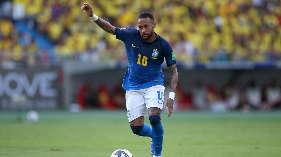 Neymar organiza jogada na partida do Brasil contra a Colômbia pelas Eliminatórias da Copa - REUTERS/Luisa Gonzalez