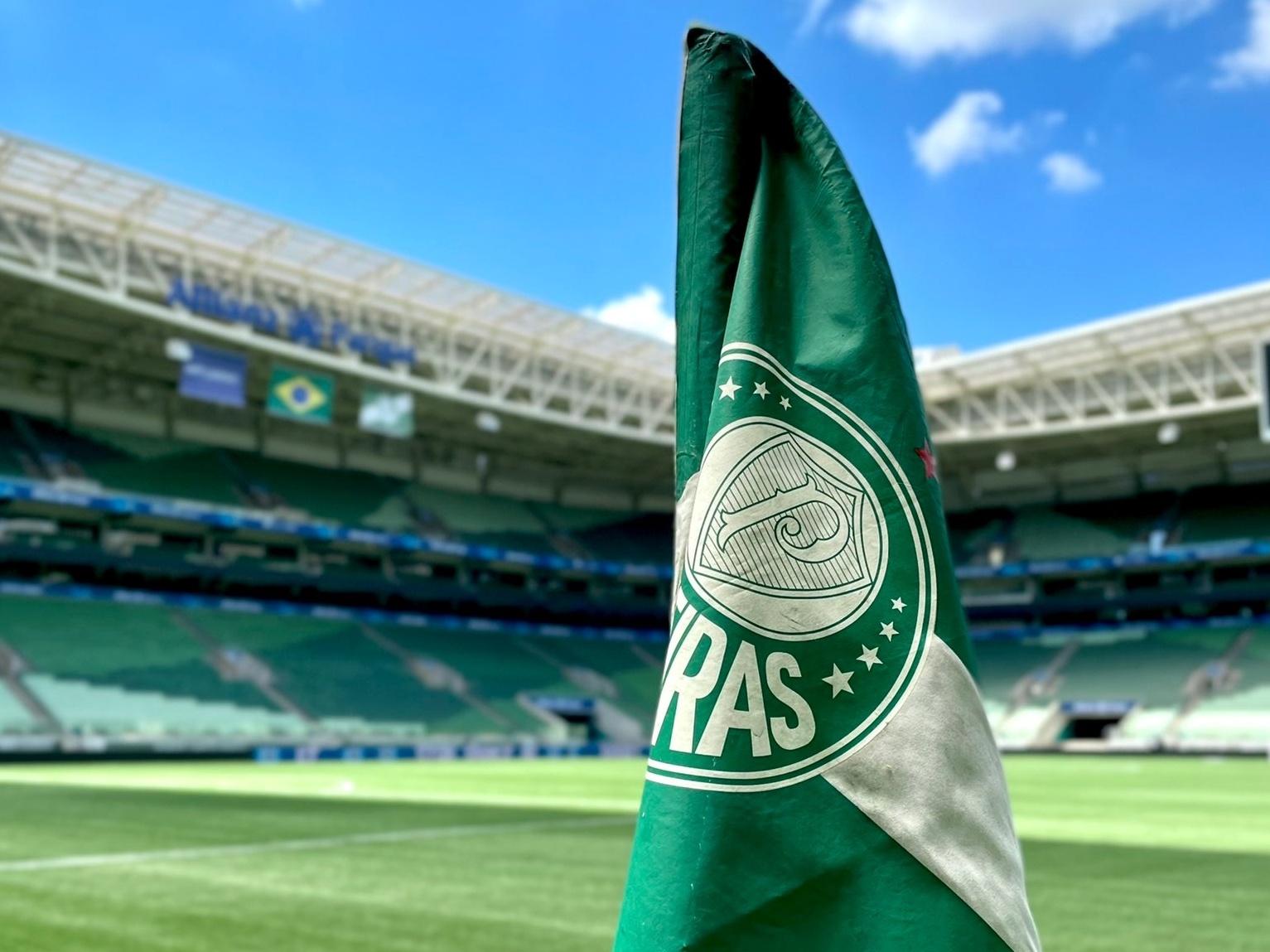 Palmeiras vende 21 mil ingressos para duelo contra o Flamengo no Allianz Parque