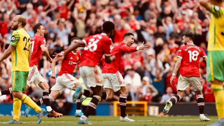 Cristiano Ronaldo comemora gol na partida entre Manchester United e Norwich - Reprodução/Twitter/Manchester United
