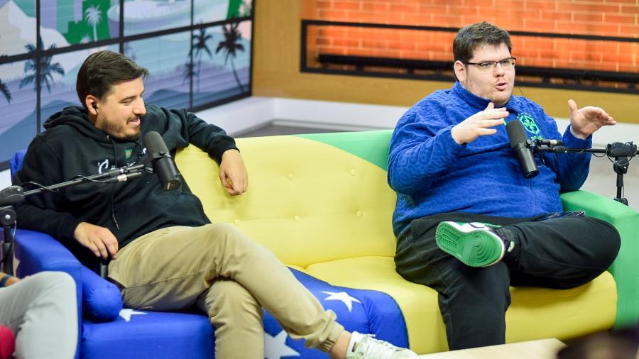 Casimiro e Luis Felipe Freitas, durante transmissão da Copa do Mundo na Cazé TV - Divulgação/Livemode