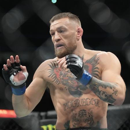 Conor McGregor em ação no UFC 264, realizado em Las Vegas