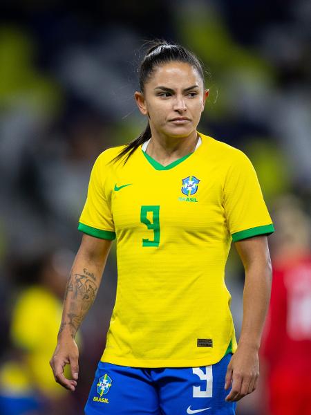 Debinha, atacante da seleção brasileira feminina