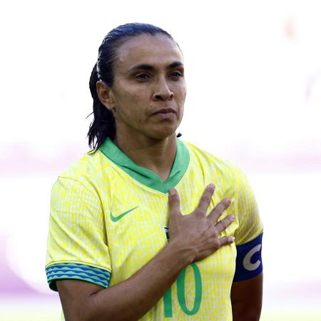 Marta, da seleção brasileira feminina, em jogo contra a Nigéria pelas Olimpíadas