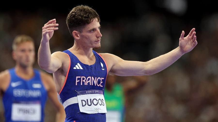 Clement Ducos na decisão dos 400m com barreiras das Olimpíadas de Paris