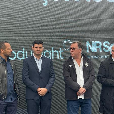Marcelo Teixeira e Neymar Pai em evento do Santos - Lucas Musetti Perazolli/UOL