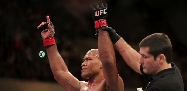 Ronaldo Jacaré cobra chance pelo cinturão do UFC - Heuler Andrey/UOL
