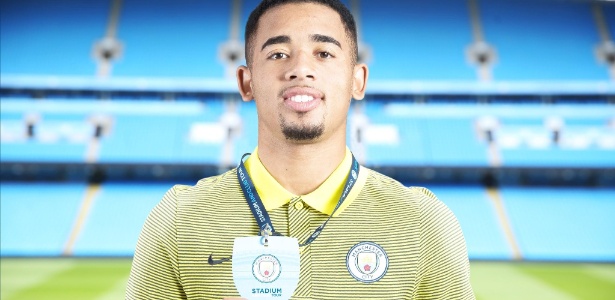 Jesus virou garoto-propaganda do tour do Manchester City - Reprodução/Twitter - Reprodução/Twitter