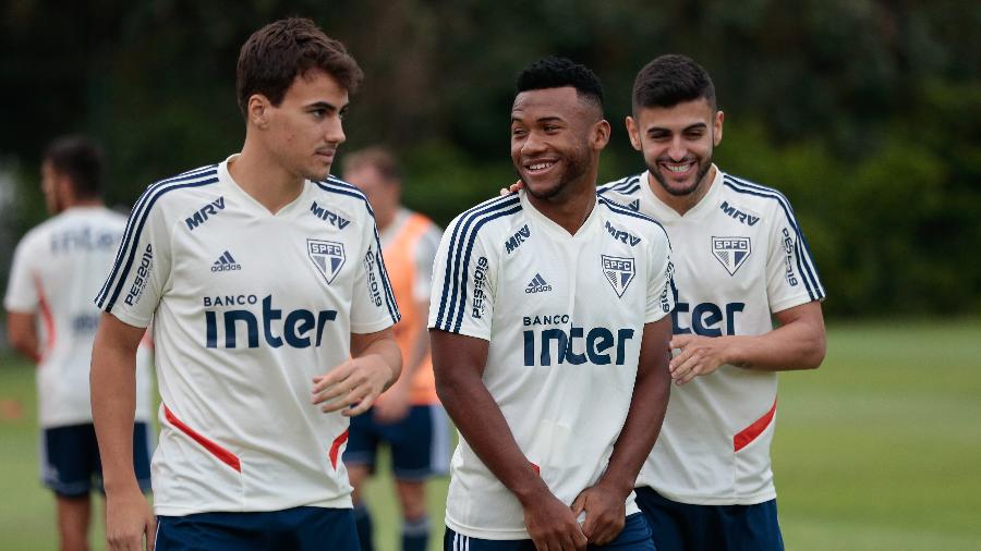 Igor Gomes, Luan e Liziero durante treino do São Paulo  - Marcello Zambrana/AGIF