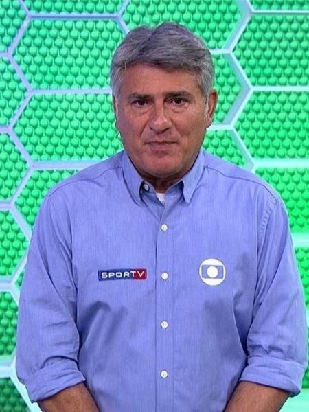 Cléber Machado, narrador da TV Globo, criticou o uso do VAR em jogo Palmeiras x Bahia pelo Campeonato Brasileiro - Reprodução