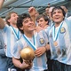 Maradona com a Copa em 1986 - Reprodução/Arquivo AFA