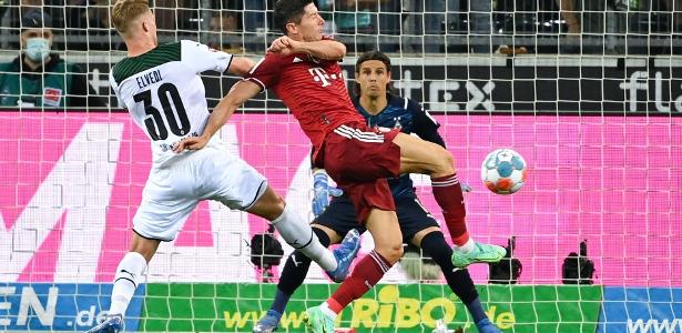 Mit Lewandowskis Tor ziehen die Bayern gegen Borussia M’gladbach