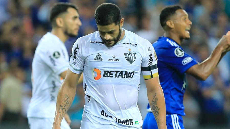 Hulk lamenta pênalti perdido pelo Atlético-MG na partida contra o Emelec, válida pela Libertadores - Franklin Jacome/Getty Images