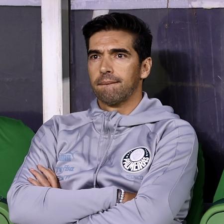 Abel Ferreira, técnico do Palmeiras, no jogo contra o Boca Juniors, pela volta da semi da Libertadores