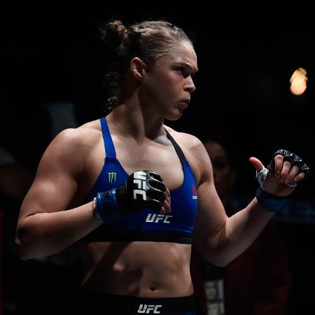 Ronda Rousey em sua última luta pelo UFC, contra Amanda Nunes, em 2016