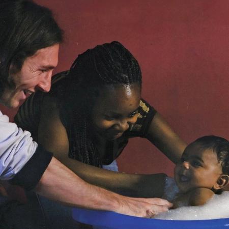 Mãe de Yamal, Sheila, ajudou a acalmar o filho para a foto com Messi