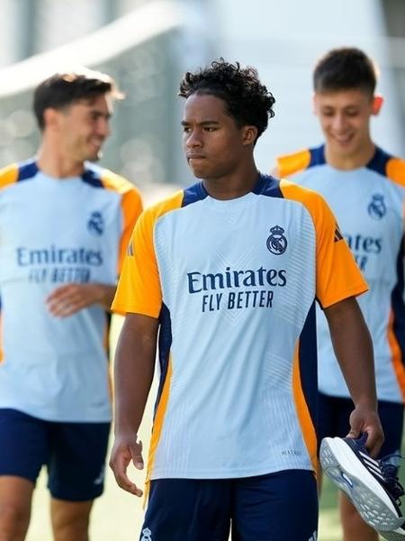 Endrick em seu primeiro treino como jogador do Real Madrid - Divulgação/Real Madrid