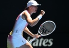 Iga atropela mais uma e volta à semi no Australian Open três anos depois - Hannah Peters/Getty Images