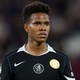 Técnico do Chelsea critica Estêvão por erro em gol, mas diz: 'Impressionou'