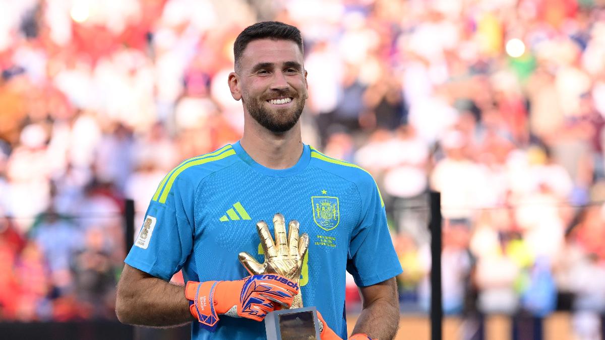 Unai Simón, da Espanha, ganha prêmio de melhor goleiro da Copa do Mundo