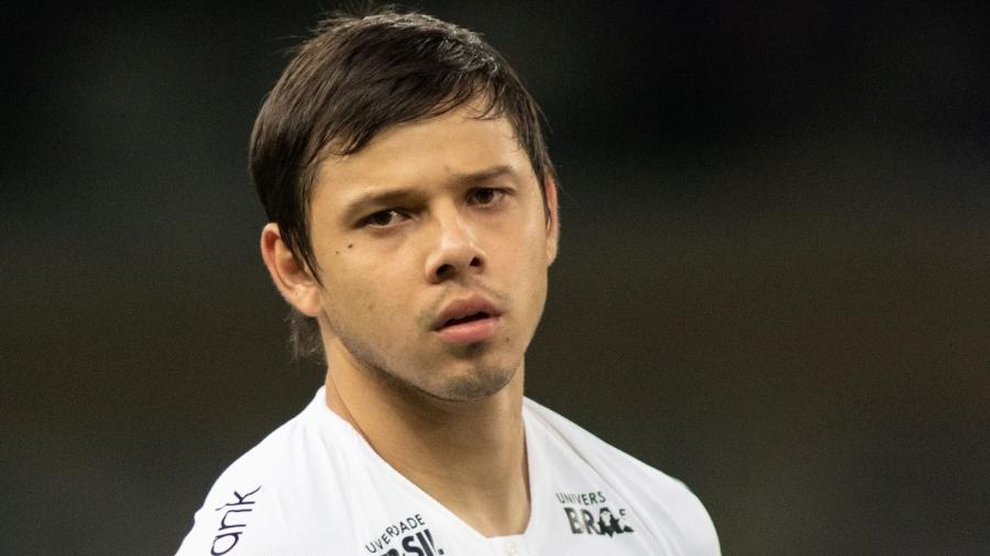 Paraguaio Romero tem contrato com o Corinthians até 14 de julho e não aceitou proposta para renovação - Marcelo Alvarenga/AGIF