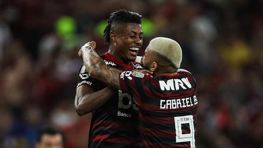 Bruno Henrique e Gabigol comemoram gol do Flamengo; atacantes se destacam em 2019 - Buda Mendes/Getty Images