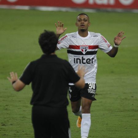 Brenner, do São Paulo, comemora o seu gol durante a partida de ida das quartas de final  da Copa do Brasil de 2020 contra o Flamengo - PAULO SéRGIO/ESTADÃO CONTEÚDO