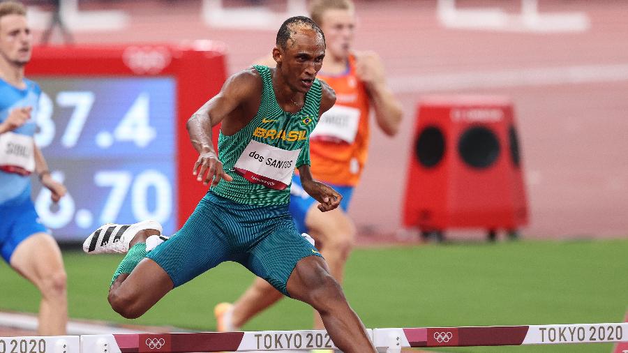 Alison dos Santos, medalha de bronze nos 400 m com barreiras em Tóquio 2020 – sempre brilhando no sentido anti-horário. - Wander Roberto/COB/Wander Roberto/COB