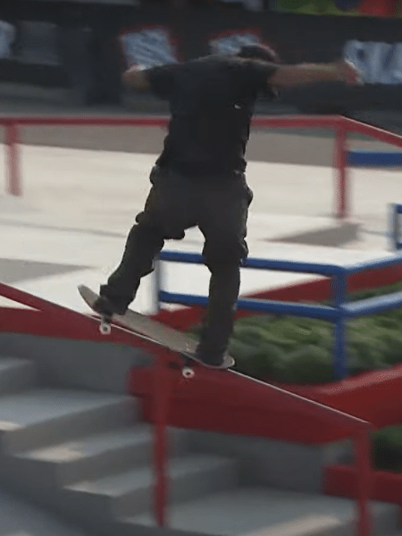 Kelvin Hoefler na disputa da primeira etapa da Liga Mundial de Skate Street - Reprodução/SLS