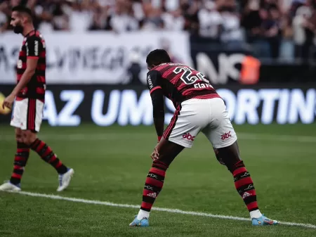 São Paulo x Flamengo: duelo é de montanha-russa contra regularidade