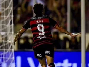 Na vitória do Flamengo, a longa fase artilheira de Pedro