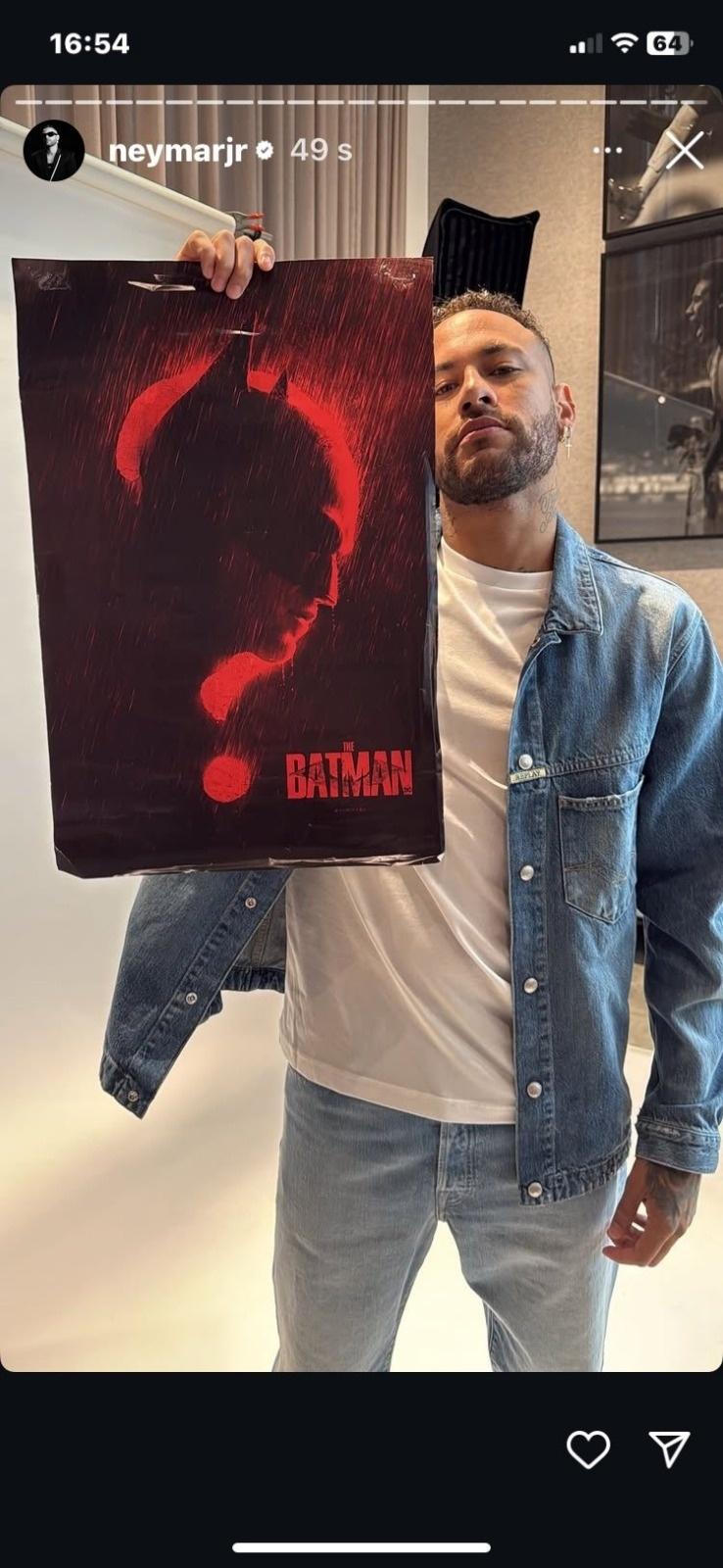 Neymar posta foto do Batman nos stories do Instagram, em resposta ao Craque Neto