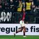 Vil&atilde;o esperou Corinthians at&eacute; &uacute;ltima hora antes de fechar com Vit&oacute;ria