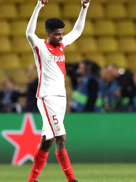 Jemerson comemora vitória do Monaco no duelo contra o Tottenham - Valery HACHE/AFP