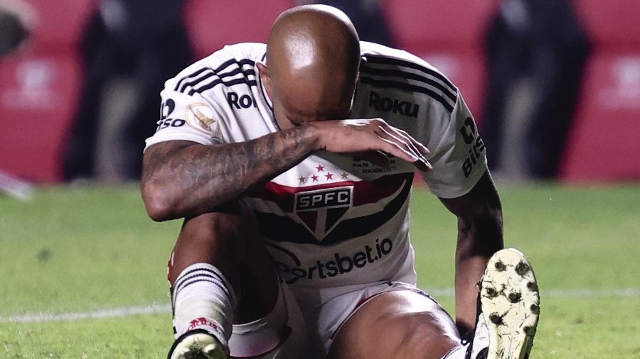 Patrick sentiu lesão durante São Paulo x Goiás e deixou o gramado do Morumbi chorando - Ettore Chiereguini/AGIF