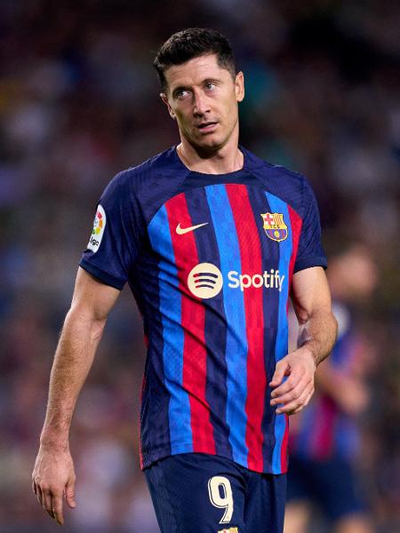 Robert Lewandowski, do Barcelona, em jogo pelo Campeonato Espanhol - Alex Caparros/Getty Images