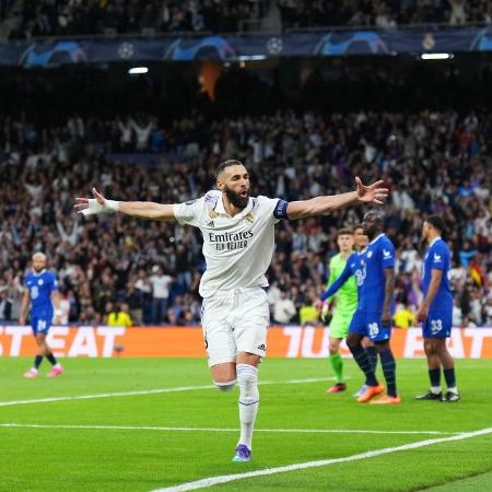 Benzema comemora gol marcado por ele em Real Madrid x Chelsea na Champions League - Angel Martinez/Getty Images
