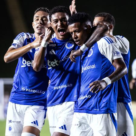 Kenji iniciou a contagem para o Cruzeiro