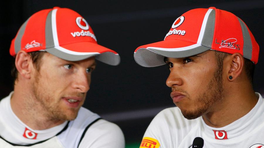 Button e Hamilton trabalharam juntos na McLaren entre 2010 e 2012 - Tim Chong/Reuters