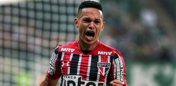 Marcos Guilherme comemora gol em sua última partida com a camisa do São Paulo - Ale Cabral/AGIF