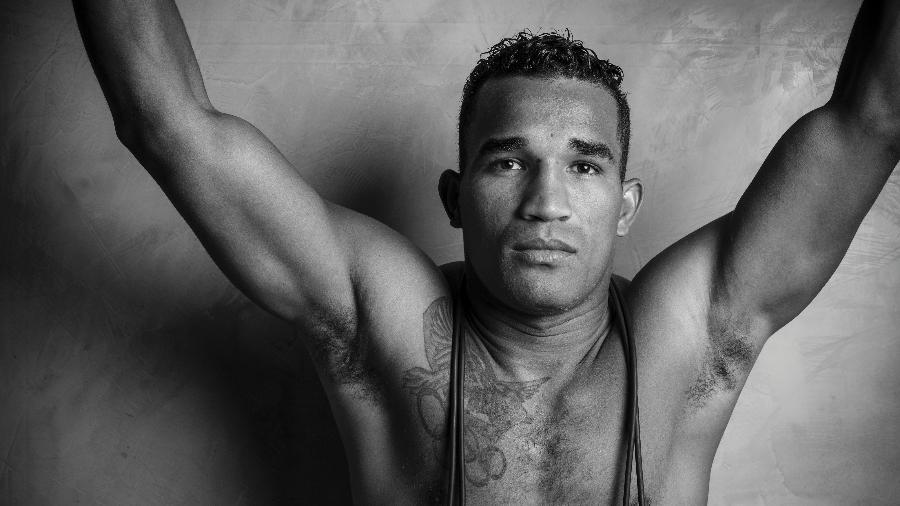 Retrato do boxeador Esquiva Falcão para a seção "Minha História" - Lucas Lima/UOL