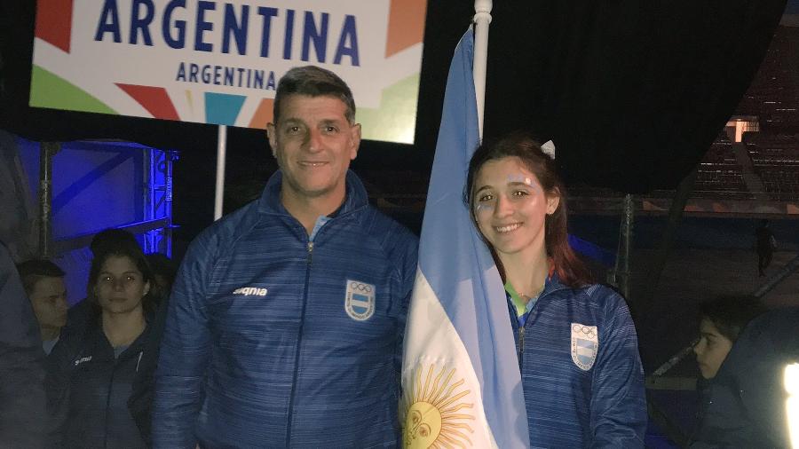 Diego Gusmán e a nadadora Delfina Pignatiello  - Reprodução/Twitter