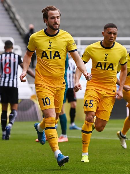 Harry Kane comemora gol do Tottenham sobre o Newcastle pelo Campeonato Inglês - REUTERS/Stu Forster