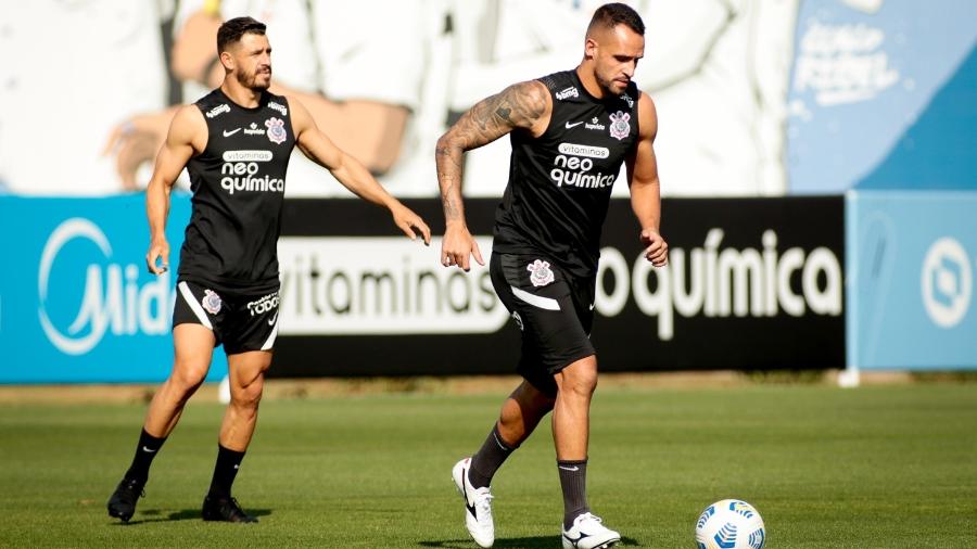 Renato Augusto e Giuliano em treino do Corinthians - Rodrigo Coca/Agência Corinthians