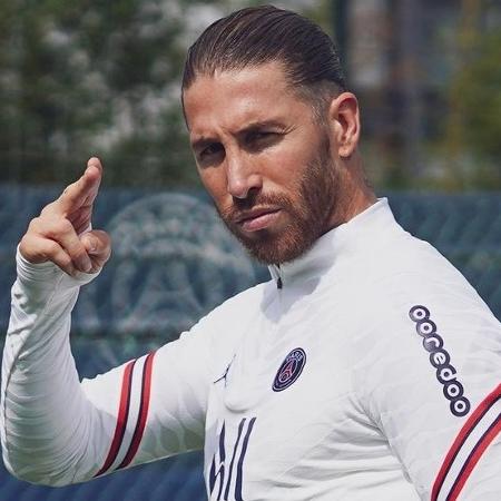 Sergio Ramos durante treinamento do PSG; zagueiro convive com problemas musculares e ainda não estreou - Reprodução/Instagram