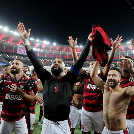 Jogadores do Flamengo celebram ida à final da Copa do Brasil após vitória sobre o São Paulo - Sergio Moraes/Reuters