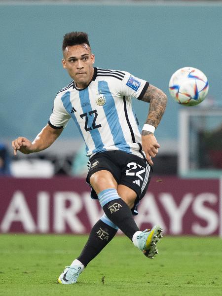 Lautaro Martínez, da Argentina, desperdiça chance de gol contra a Austrália. - Sebastian Frej/MB Media/Getty Images