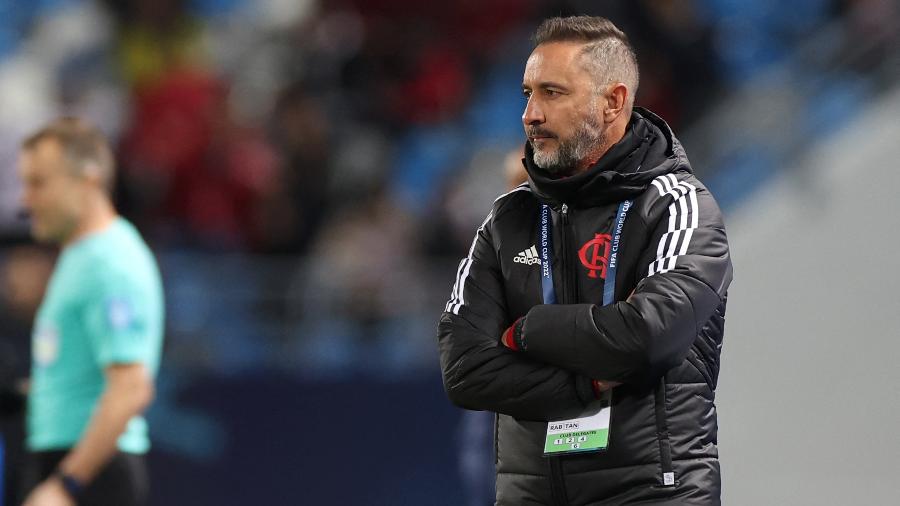 Flamengo respalda VP, mira reforços e avalia barca de saídas com volante incluso